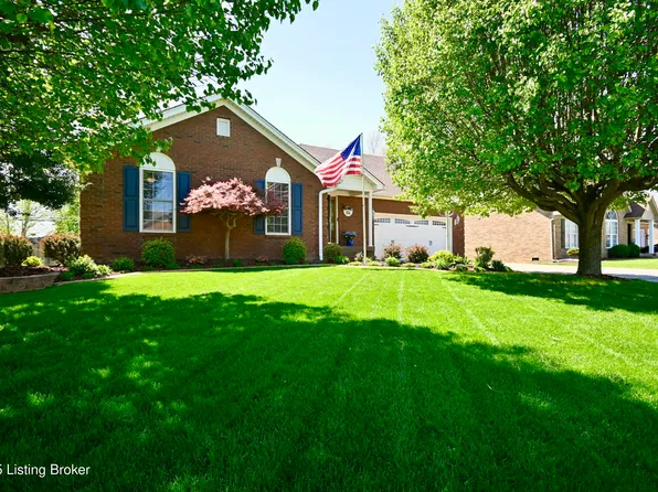 487 Shady Brook Ln, Louisville, KY 40229