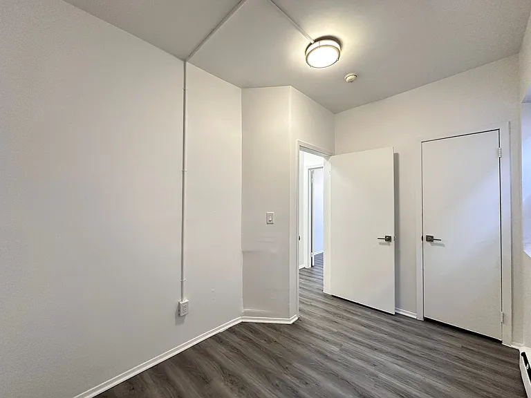 337 Randolph Ave #5E — Photo 7