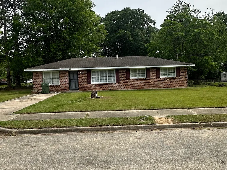 4601 Coventry Rd — Photo 1