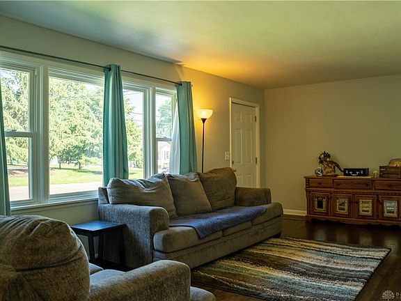 5th image of 1408 Eaton Ave