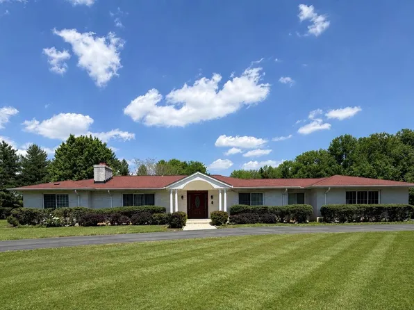 4 Jonathans Ct, Cockeysville, MD 21030
