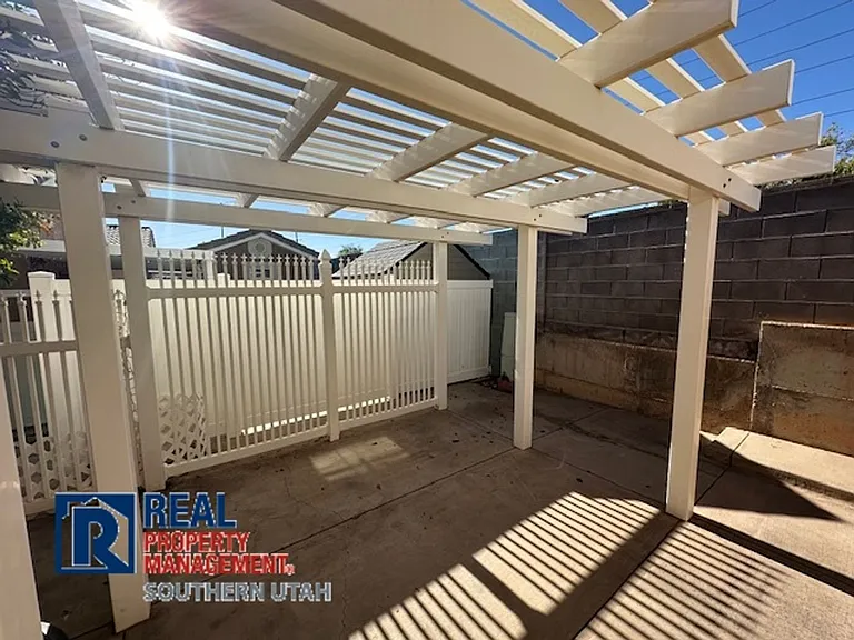 2990 E Riverside Dr #200 — Photo 4