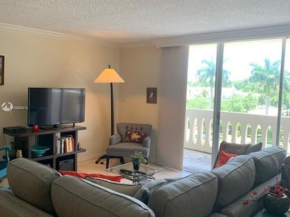 3rd image of 625 Biltmore Way APT 405