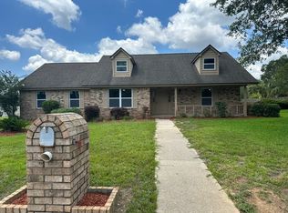 3285 Windmill Cir, Cantonment, FL 32533