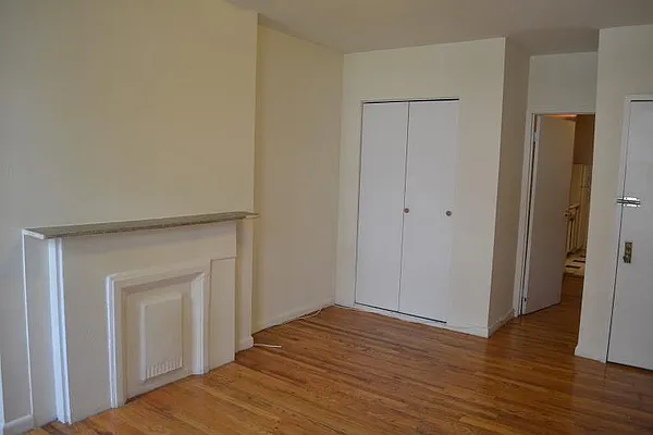 Rented by Citi Habitats | media 52