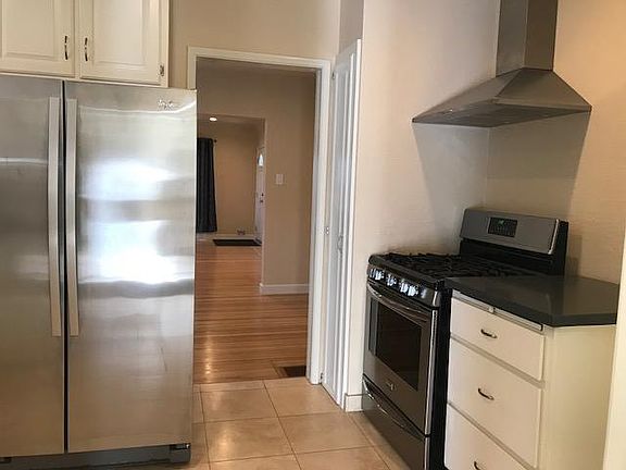 4th image of 7621 Valentine St