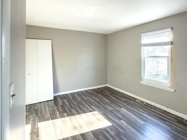 1616 Diamond St — Photo 8