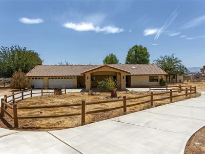 24075 Pala Ln, Apple Valley, CA, 92307