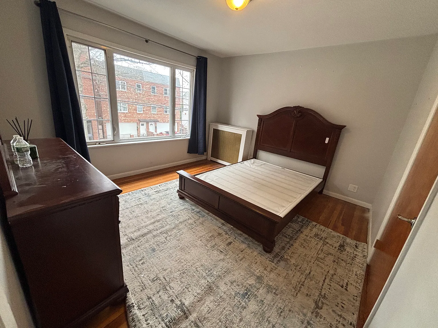 3 bed, $2,950 — Photo 2