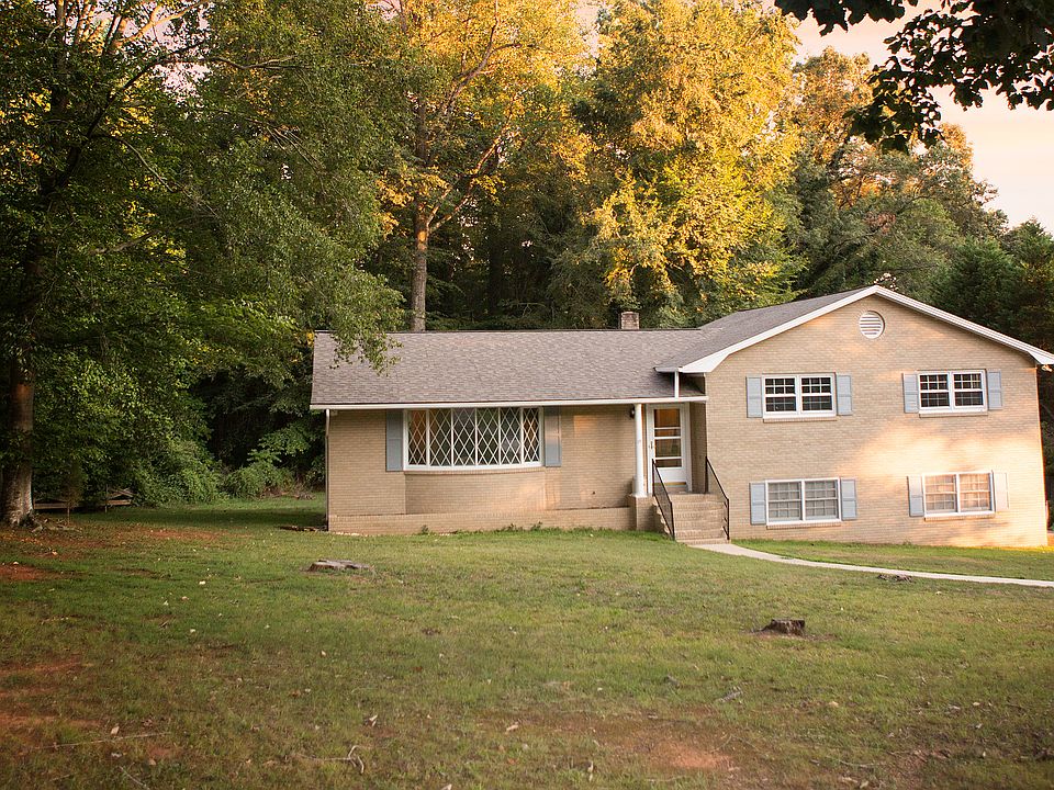 Home + front yard (summer)
