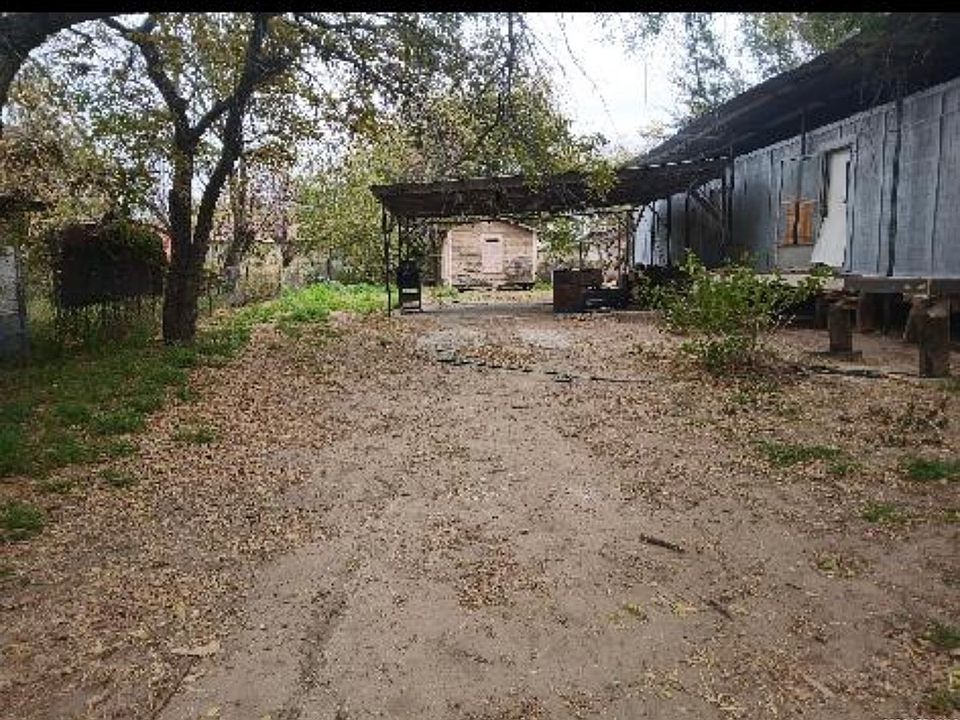 1st image of 655 Avenue G LOT W/8