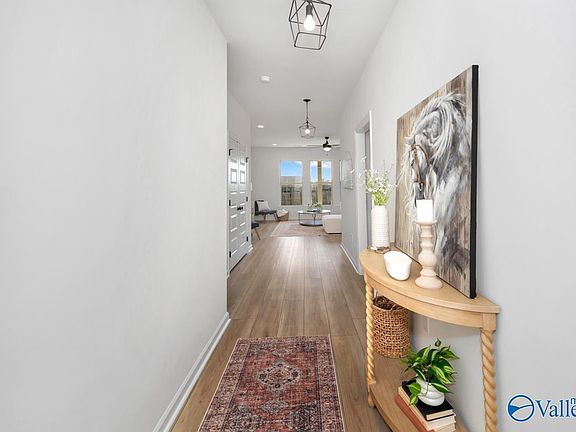 5th image of 124 Parvin Way Dr
