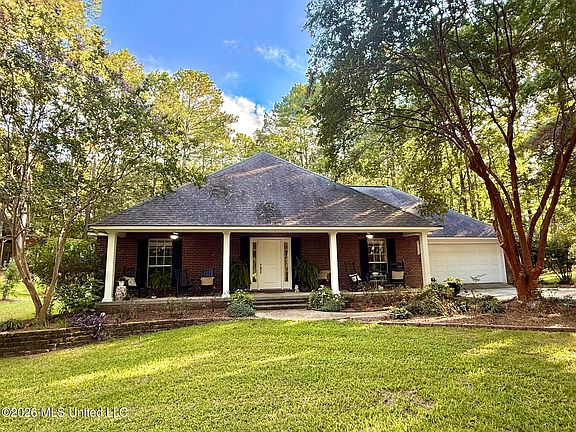 5th image of 648 Springridge Trl SE