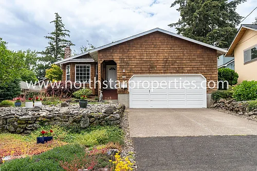 3540 SW Falcon St Photo 1