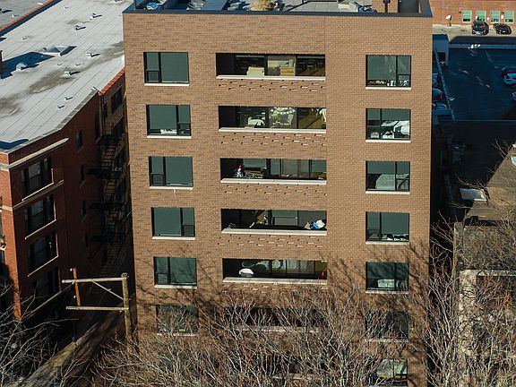 2nd image of 516 W Arlington Pl #801