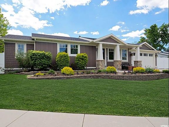 3rd image of 2080 E Greenwich Cir