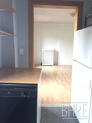 Rented by Brooklyn Heights Real Estate Inc | media 13