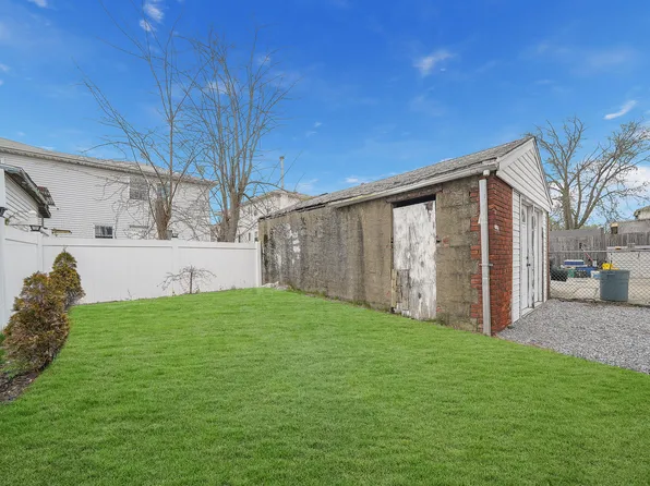 69-44 Burchell Avenue image 10 of 13