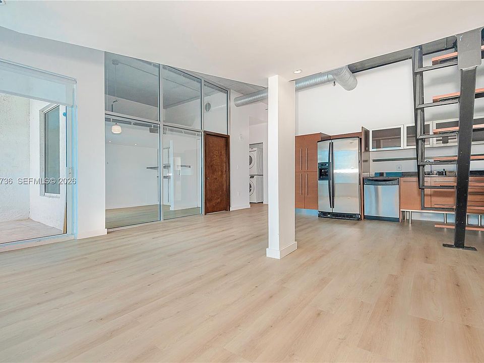 1st image of 10 SW South River Dr APT 607