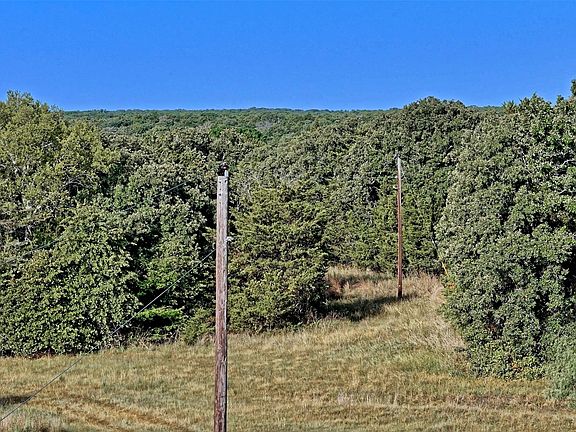 4th image of 218 Illinois Bend Rd