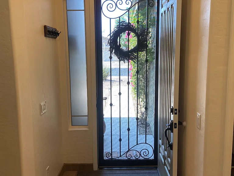W Oraibi Dr — Photo 5