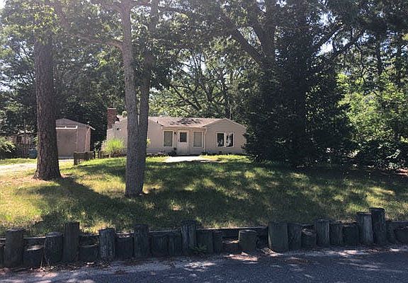 2nd image of 8 Poplar St