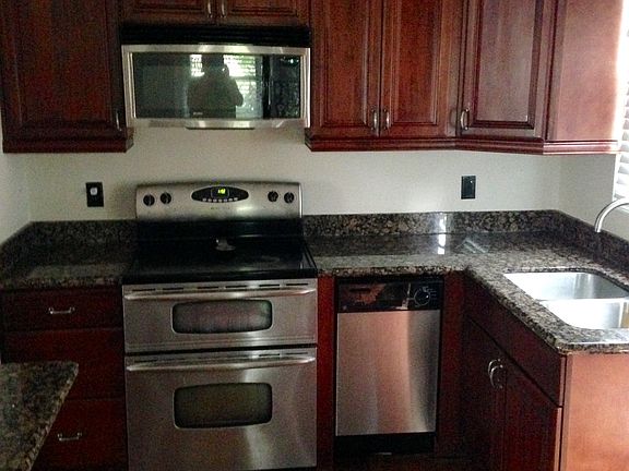 2nd image of 524 Metairie Lawn Dr