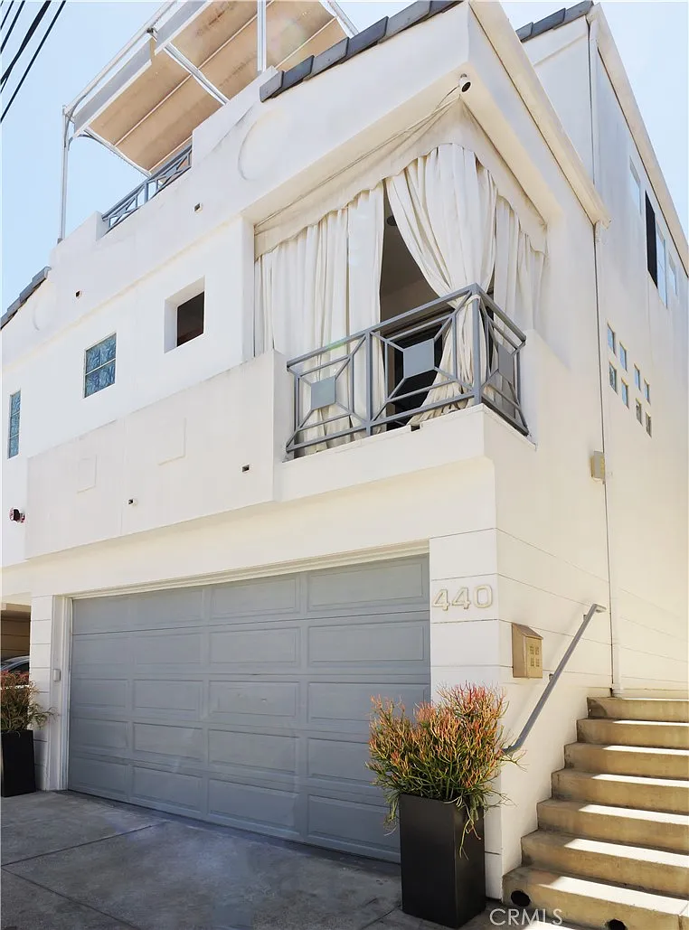 3 bed, 1814 sqft, $10,990 — Photo 3