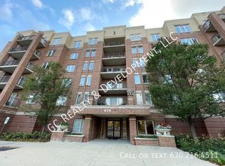 615 Perrie Dr APT 506, Elk Grove Village, IL 60007