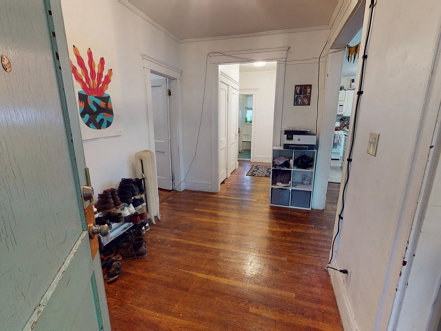 4 bed, 9999 sqft, $3,595 — Photo 3