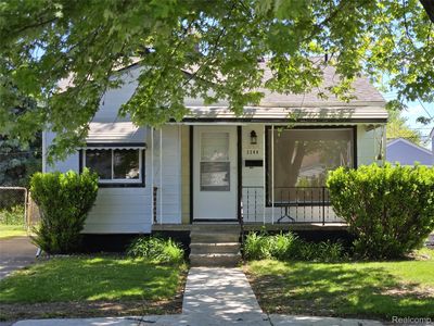 2208 Detroit Ave, Lincoln Park, MI, 48146