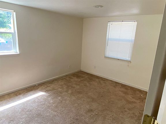 4th image of 666 Spring Creek Dr #670
