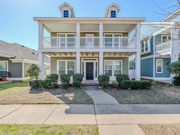 9020 Waterman Dr, Aubrey, TX 76227