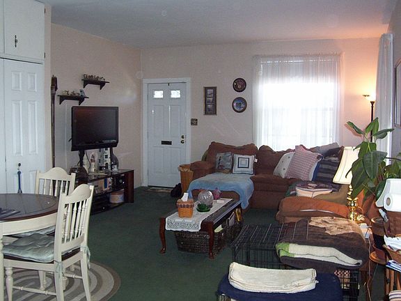 Spacious Living Room