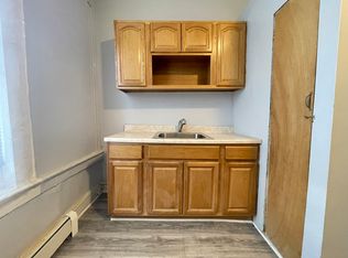162 Hopkins Ave #2E, Jersey City, NJ