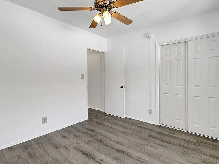 3721 S Bentley Ave #6 — Photo 12