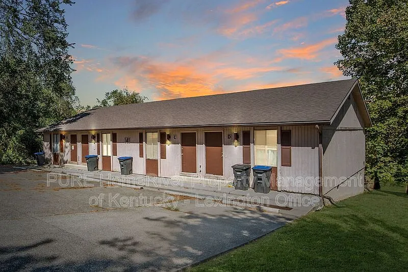 141 Centennial Dr #B