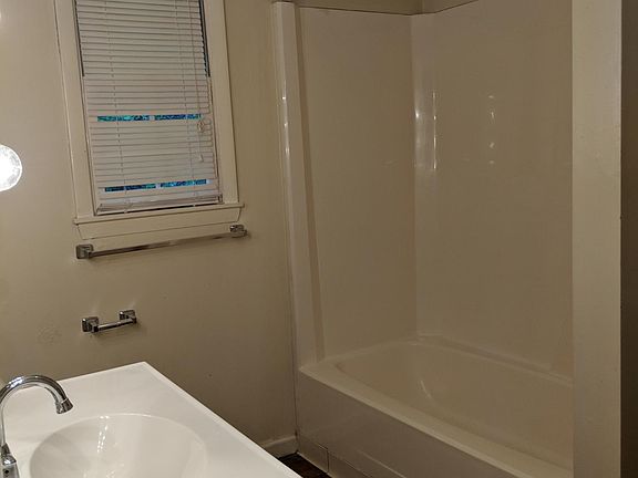 5th image of 4653 Sissonville Dr