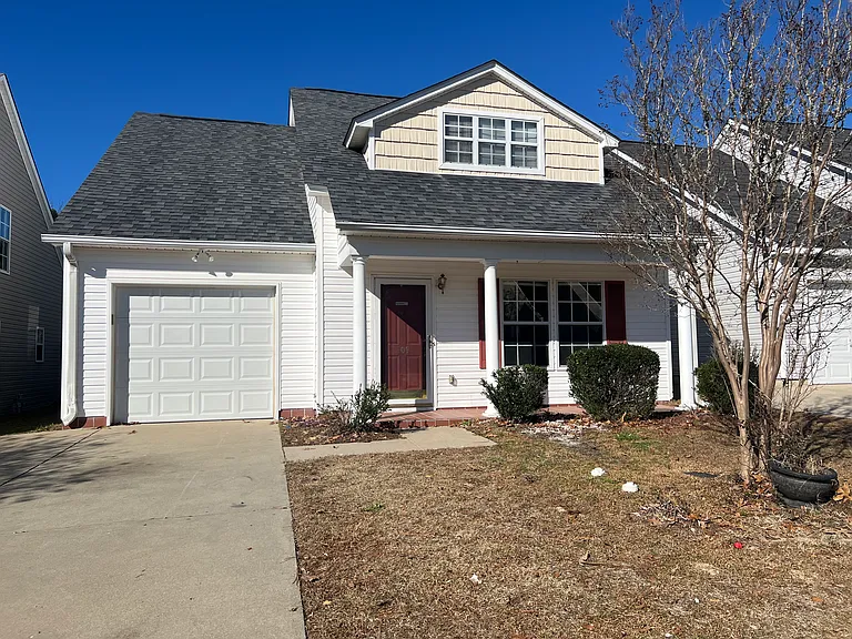 109 Chapelwood Dr — Photo 1