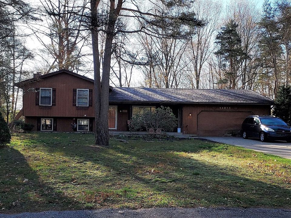 1st image of 14211 Deer Cove Dr