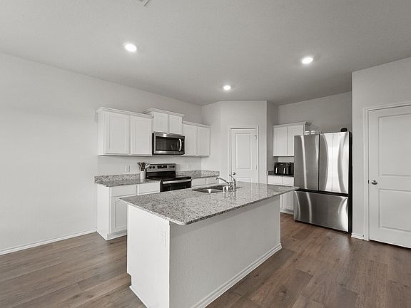 2nd image of 4928 Pelican Way