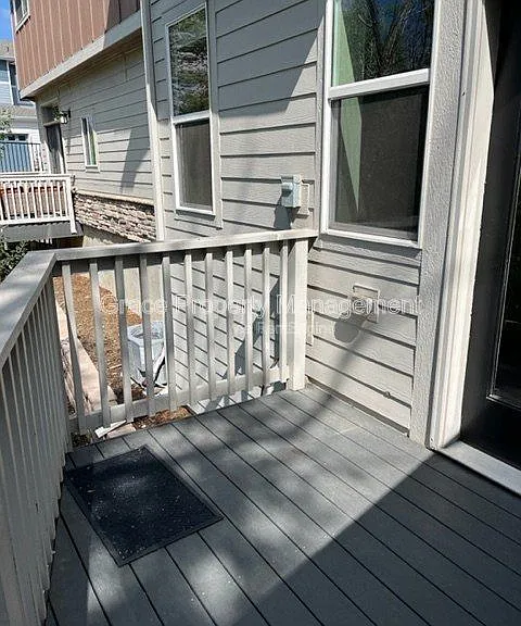 1156 Oak Cir — Photo 17