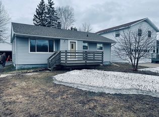 5415 Park Dr, Mountain Iron, MN 55768