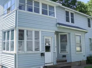 1118 1/2 14th Ave, Moline, IL 61265