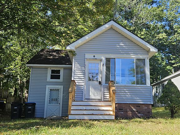 2nd image of 8 Pettingill Road