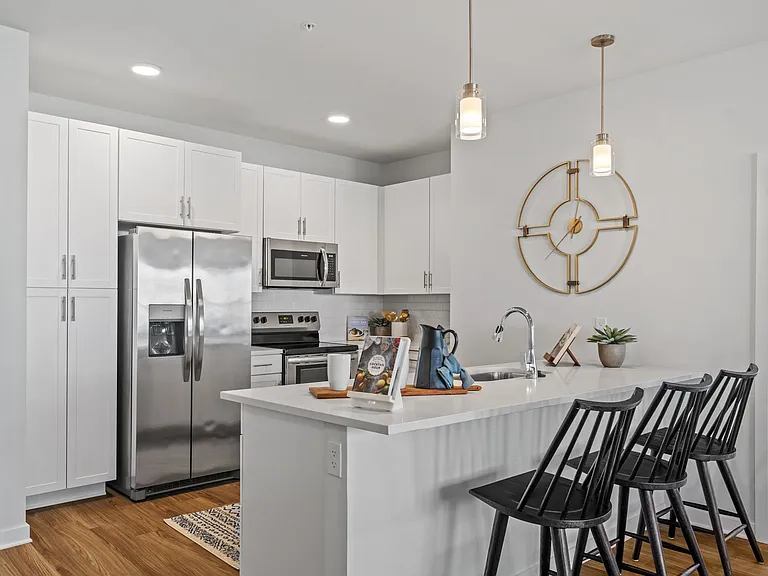 Miles - 2 Bed / 2 Bath - 1,098 Sq.Ft.