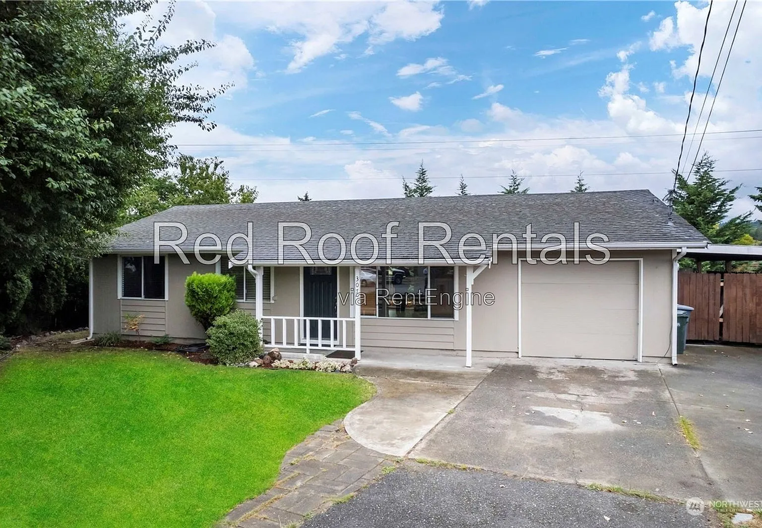 3 bed, 1.0 bath, 1008 sqft, $2,570 — Photo 1