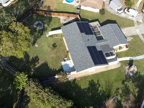 2nd image of 2077 Ponderosa Ave