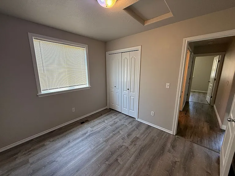10812 Saffron Dr — Photo 6