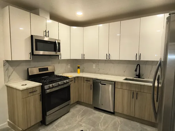 (undisclosed Address), Jamaica, NY 11433